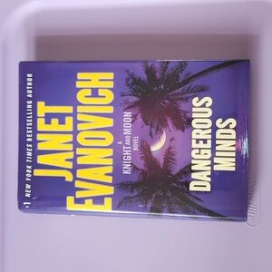 Dangerous Minds by Janet Evanovich